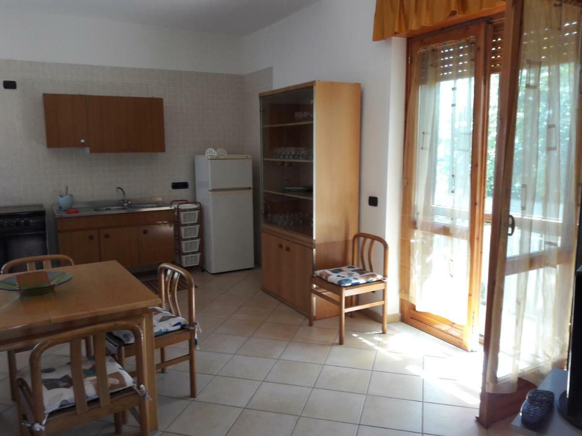Casa Vacanze Maria Vienna ポッリカ エクステリア 写真